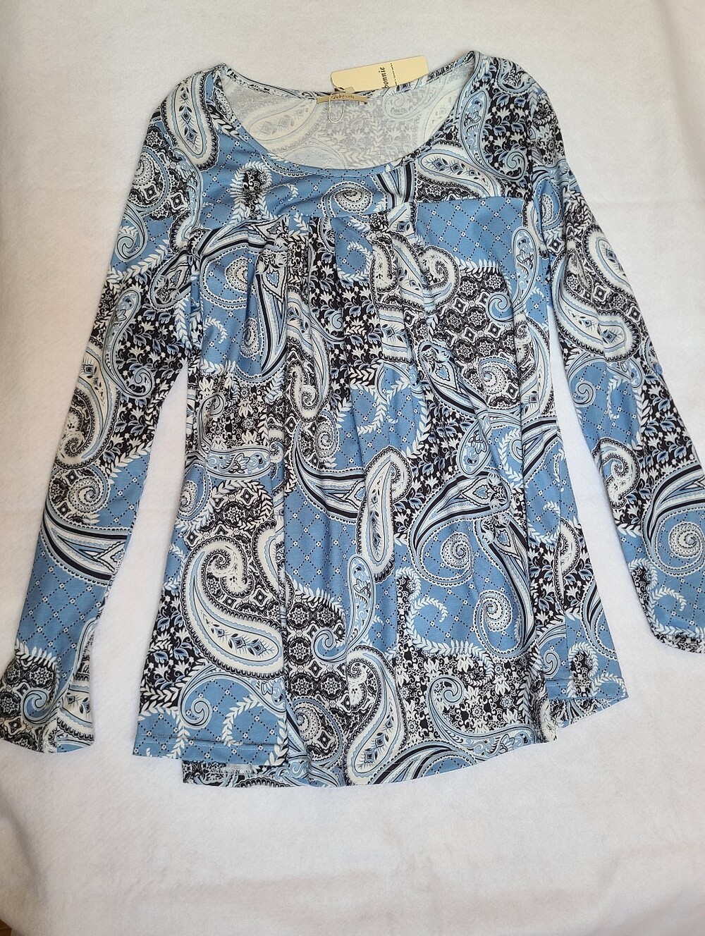 Bebonnie Paisely Print 3/4 Sleeve NWT